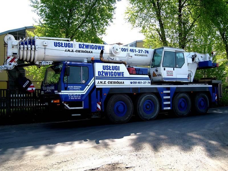 Dźwig LIEBHERR LTM 1080 2